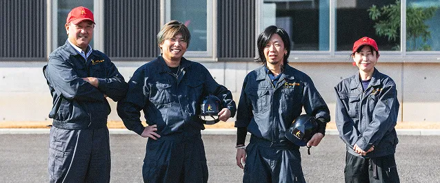 先輩スタッフインタビュー